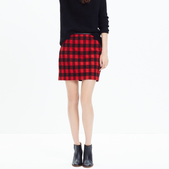 Vineyard Vines size 10 buffalo plaid mini skirt - Picture 3 of 8